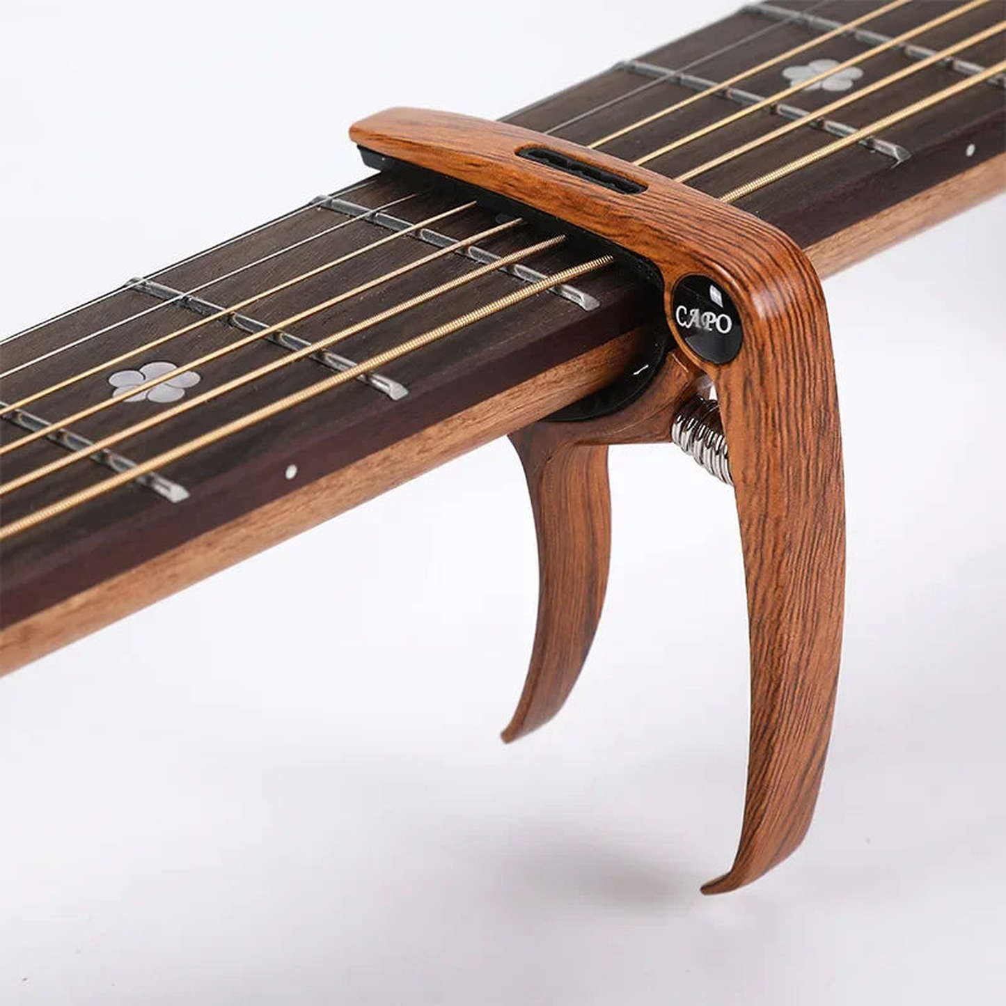 Capo Metálico Universal con Porta Púas y Levantador de Cuerdas – Para Guitarra Acústica, Guitarra Eléctrica y Ukelele